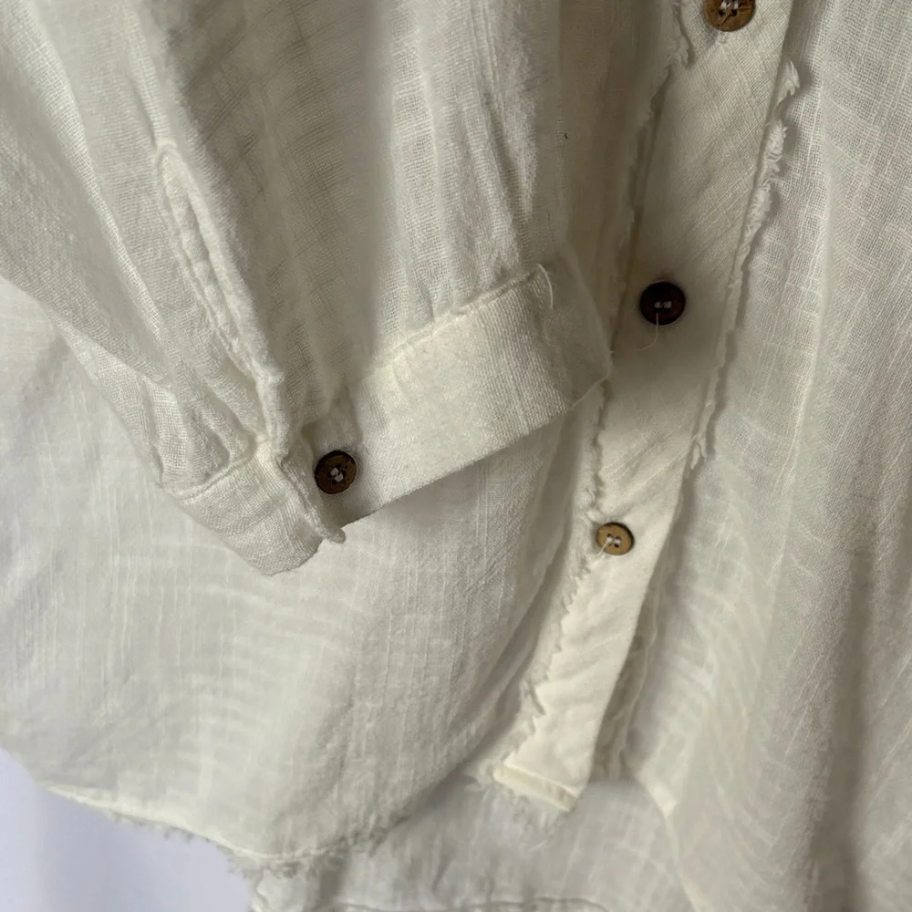 Zara Basic Z1975 Denim White 100% Cotton Button High Low 3/4 Sleeve frayed L EUC - Picture 5 of 12